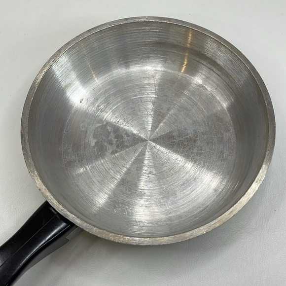 Vintage Club Aluminum Avocado Green 7” Frying Pan Skillet - Picture 3 of 5